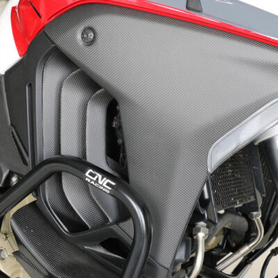 CARBON καλλύματα πλαϊνών πάνελ CNC RACING DUCATI MULTISTRADA V4