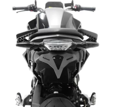 Κοντή πινακίδα EVOTECH PERFORMANCE για BMW F 900 R